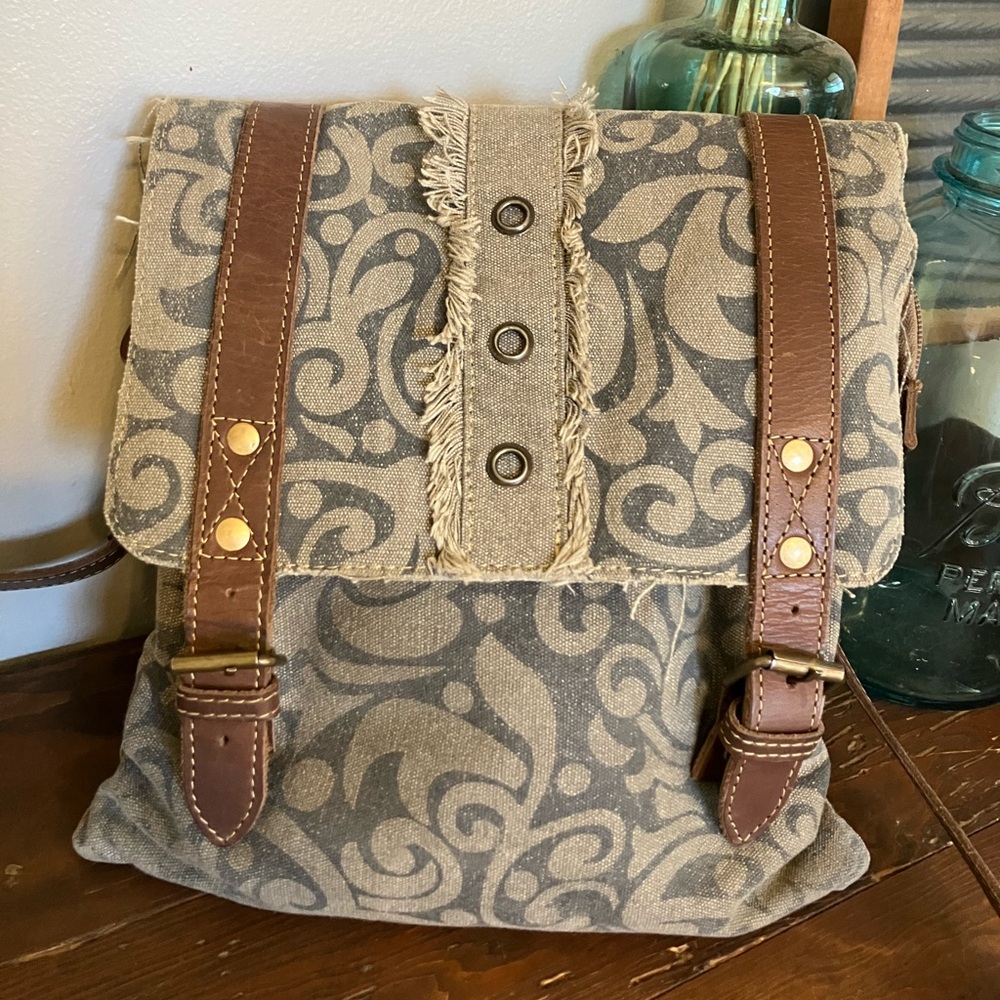 Myra Crossbody Bag